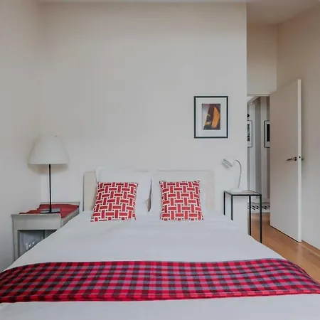 Appartamento Magnificent Bohemian Chic With Terrace Parigi